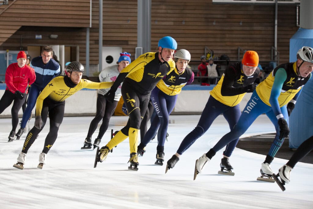 A group of Kras Sport training at the Ice Rink Haarlem
