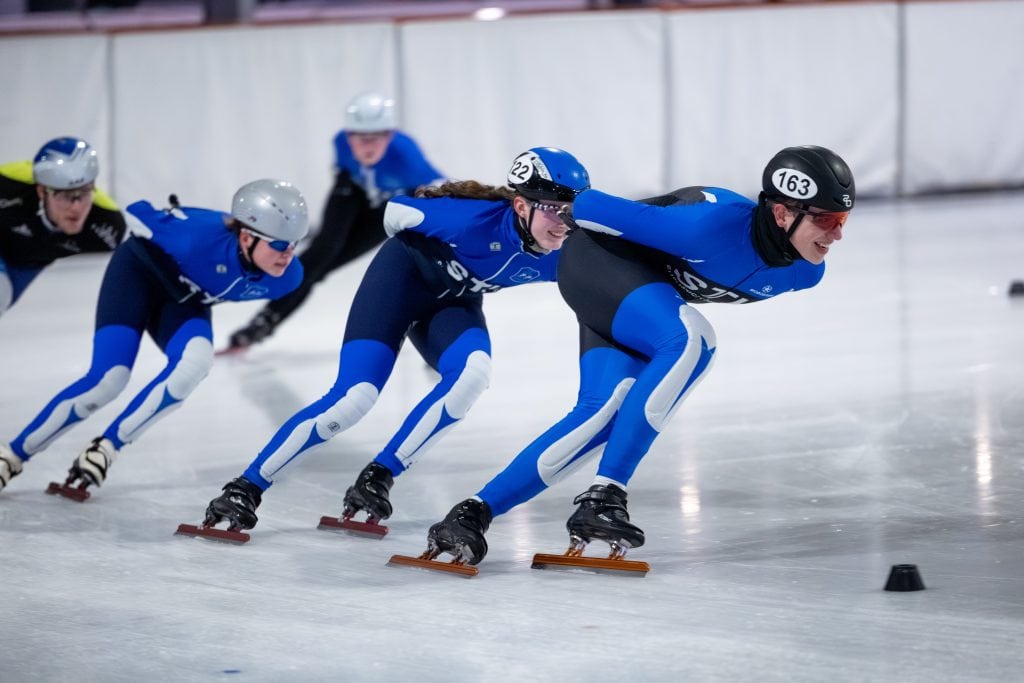 Haarlem - Op de ijsbaan in Haarlem is er shorttrack. MIZZLE MEDIA / MEXX VAN DER LIEUW